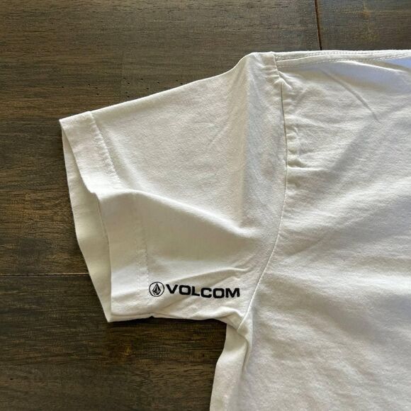 Y2K Volcom Skate Skeleton Skull "True To This" Graphic Tee Shirt Boy's Size XL - Picture 5 of 7